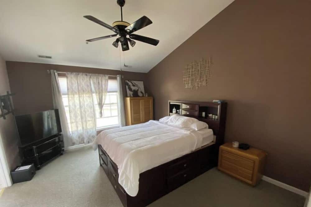 Photo of Bedroom in Laurel