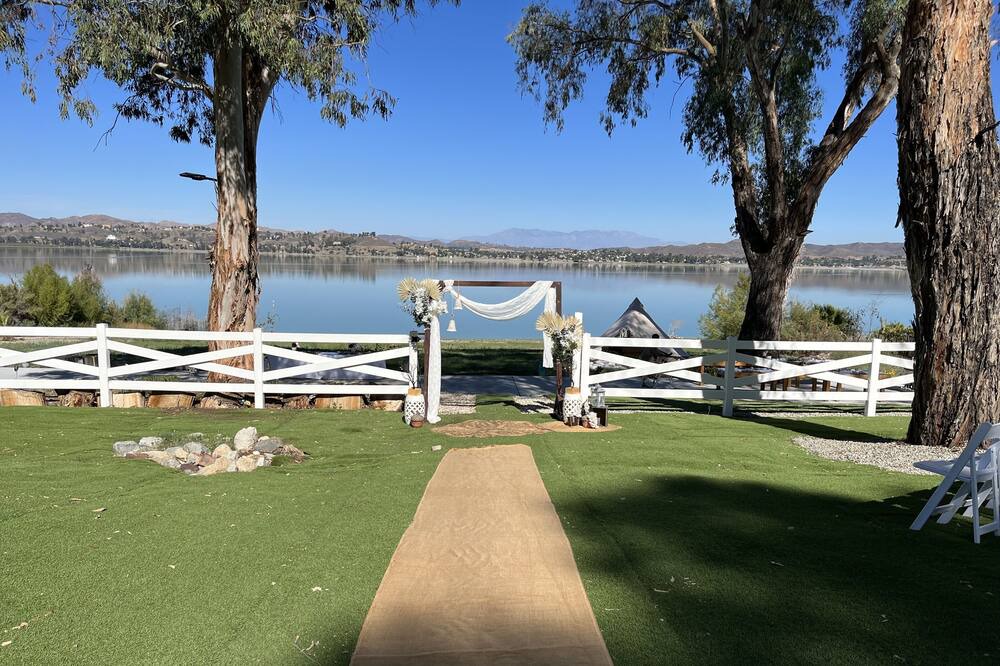 Photo of Others in Lake Elsinore