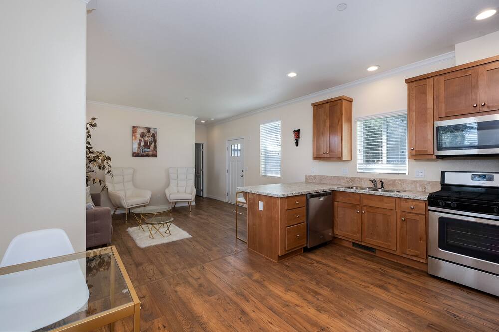 Photo of Kitchen in Lake Elsinore