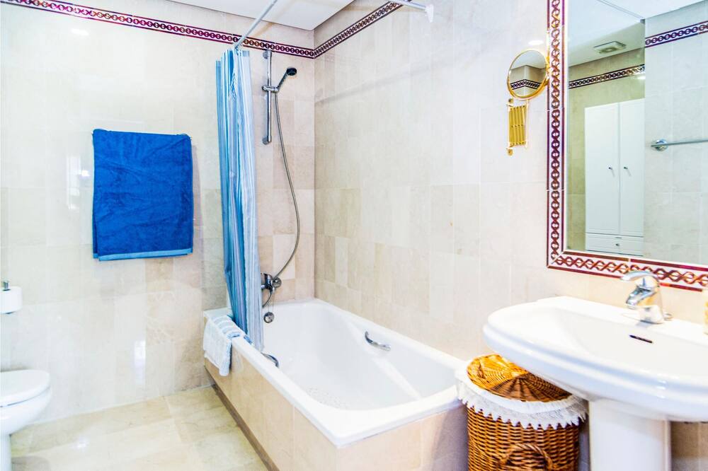Photo of Bathroom in Casares del Mar