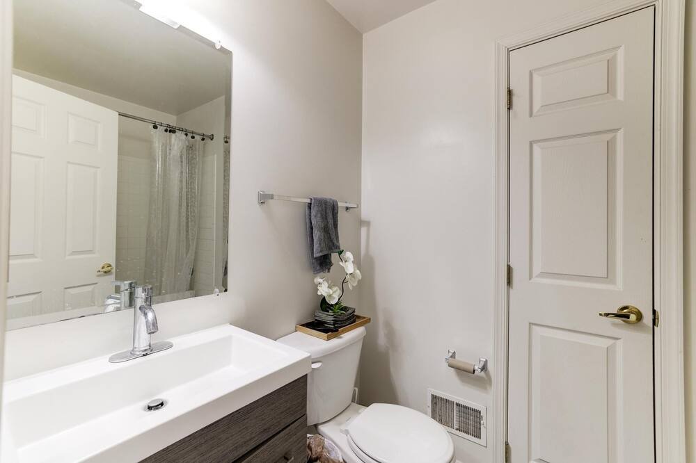 Photo of Bathroom in Capitol View