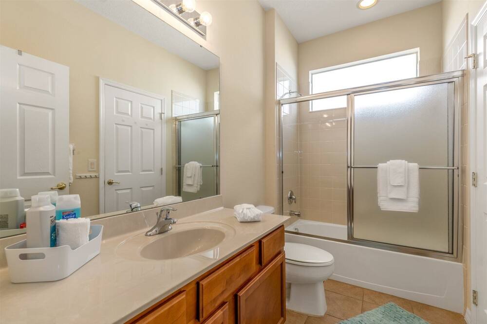 Photo of Bathroom in Watersong