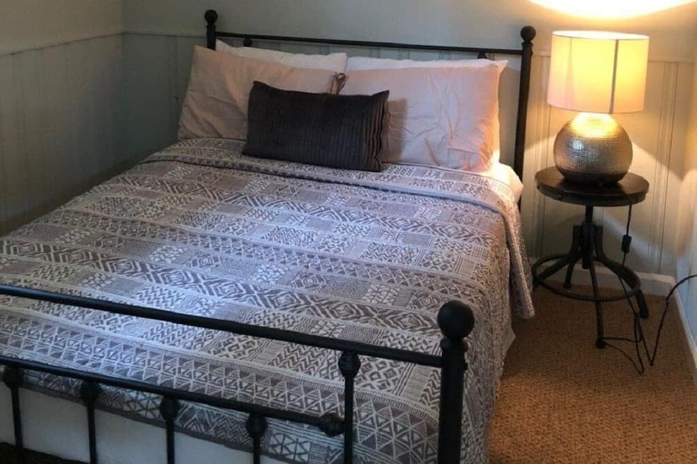 Photo of Bedroom in Kemp Mill