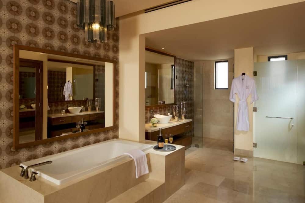 Photo of Bathroom in Los Cangrejos II y III