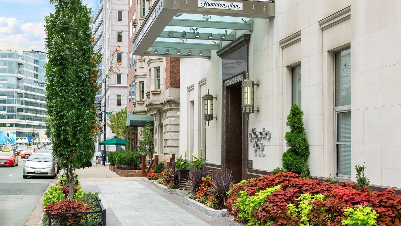 Photo of Outdoor in Connecticut Ave - K Street