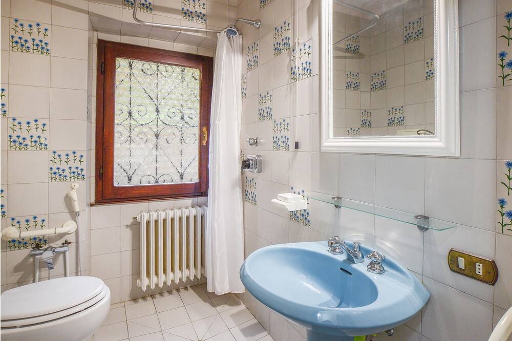 Photo of Bathroom in Calenzano