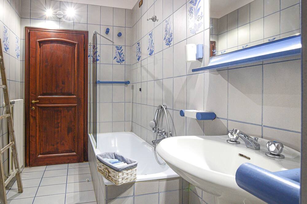 Photo of Bathroom in Calenzano