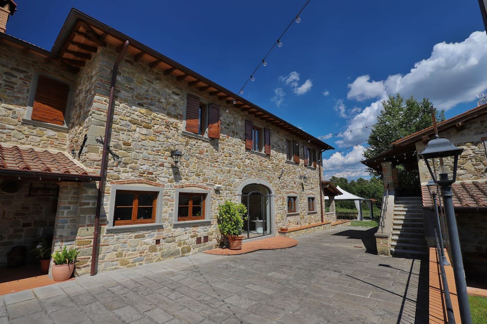 Photo of Outdoor in Starda