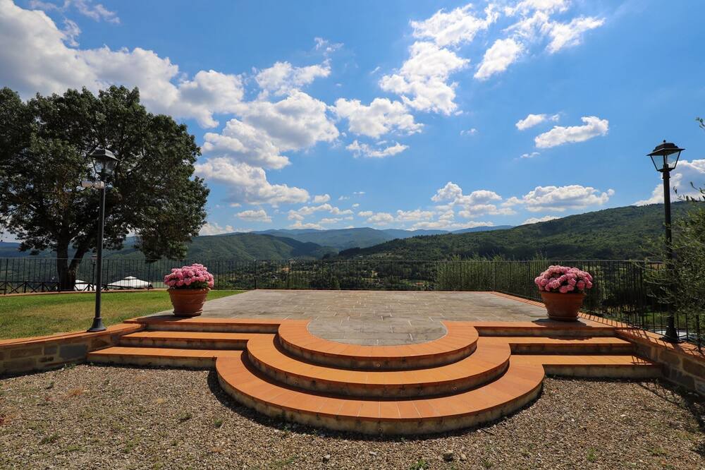 Photo of Outdoor in Starda