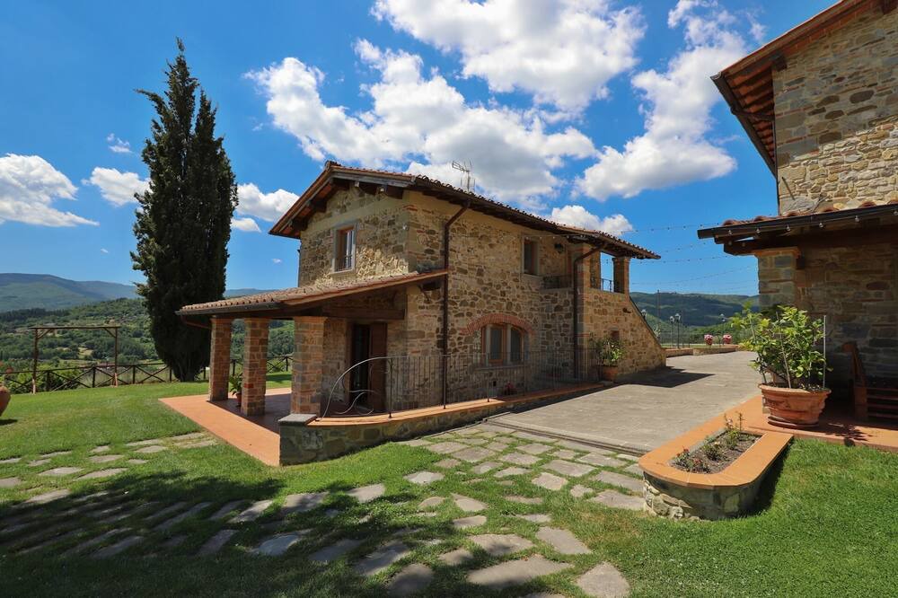 Photo of Outdoor in Starda