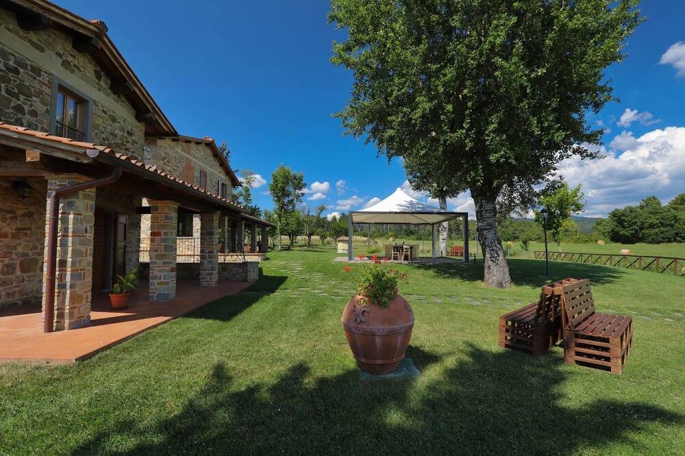 Photo of Outdoor in Starda