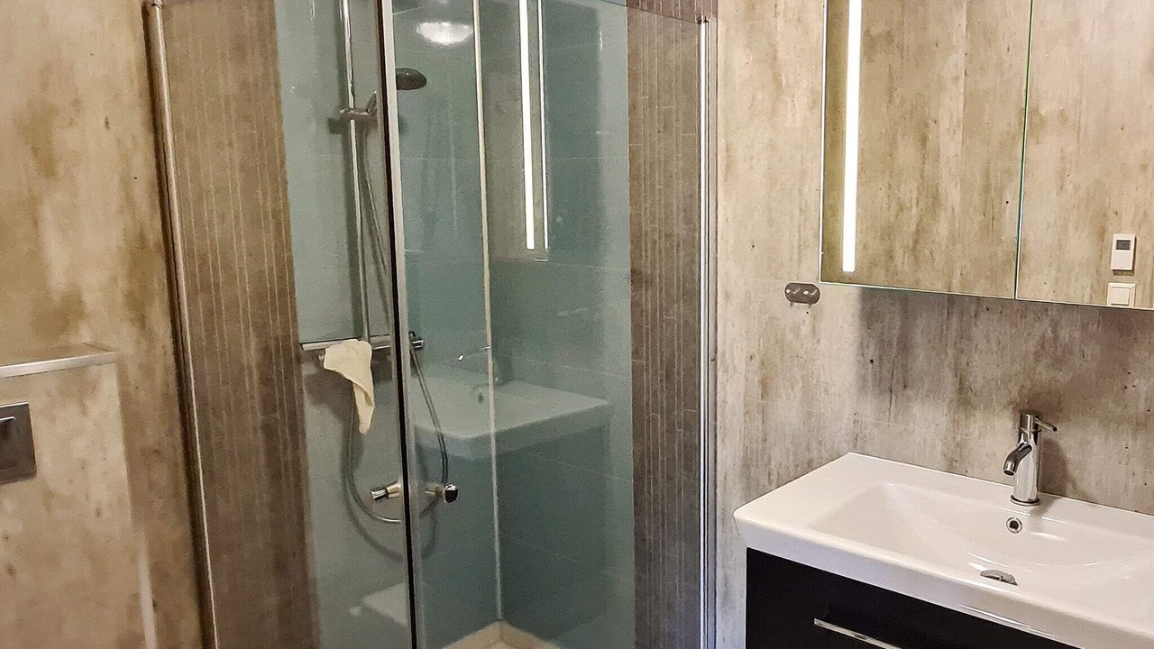 Photo of Bathroom in Amot