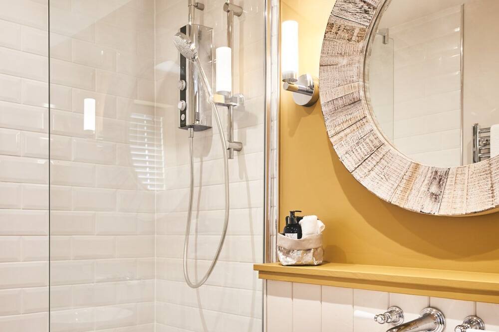 Photo of Bathroom in Wickhamford