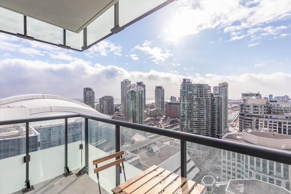 Photo of Patio Balcony in Toronto Entertainment District
