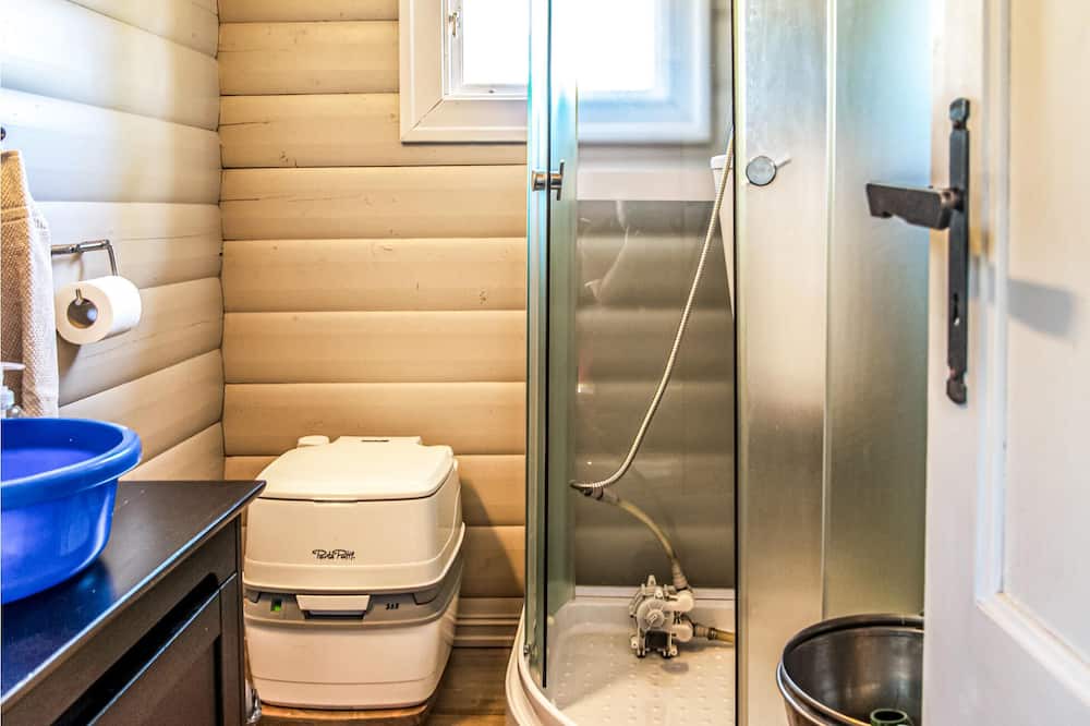Photo of Bathroom in Amot