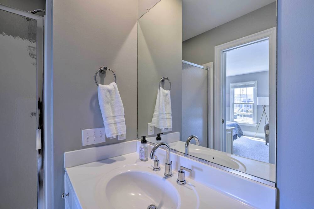 Photo of Bathroom in Buck Island