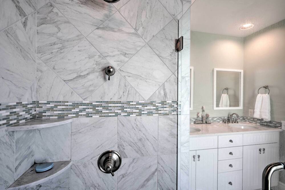Photo of Bathroom in Buck Island