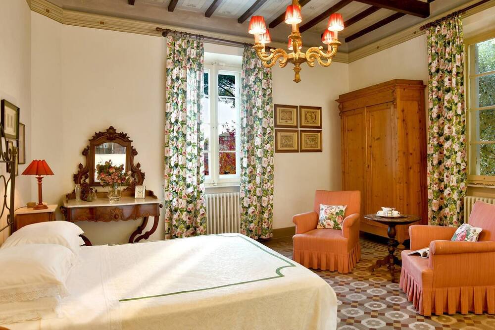 Photo of Bedroom in Lari
