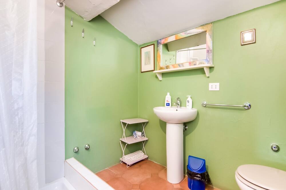 Photo of Bathroom in Urbino