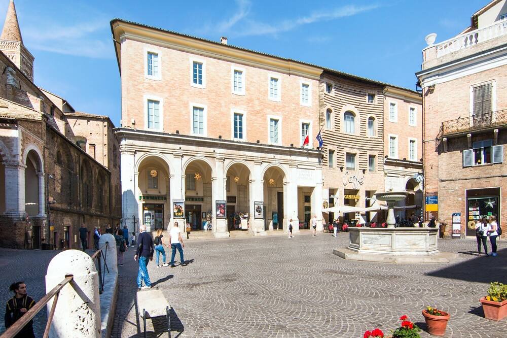 Photo of Others in Urbino