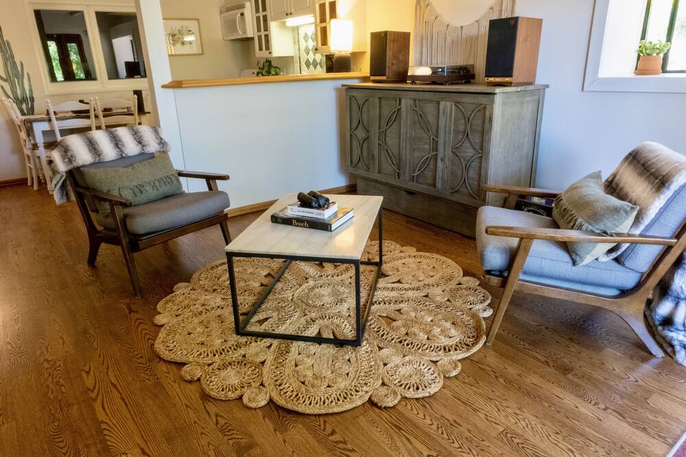 Photo of Livingroom in Topanga