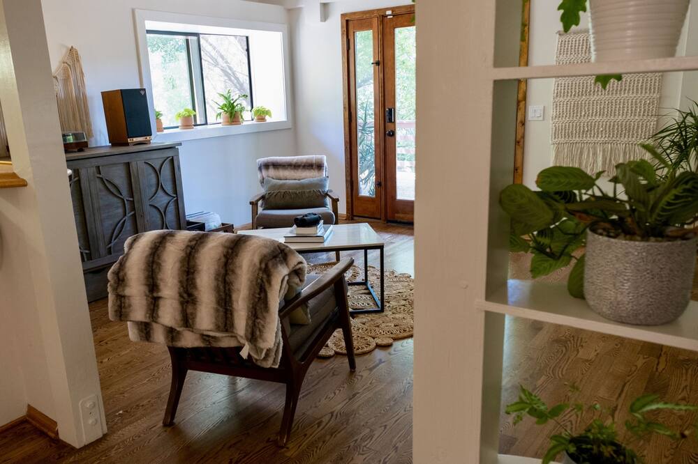 Photo of Livingroom in Topanga
