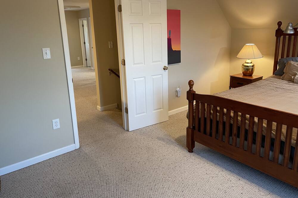 Photo of Bedroom in Gaithersburg