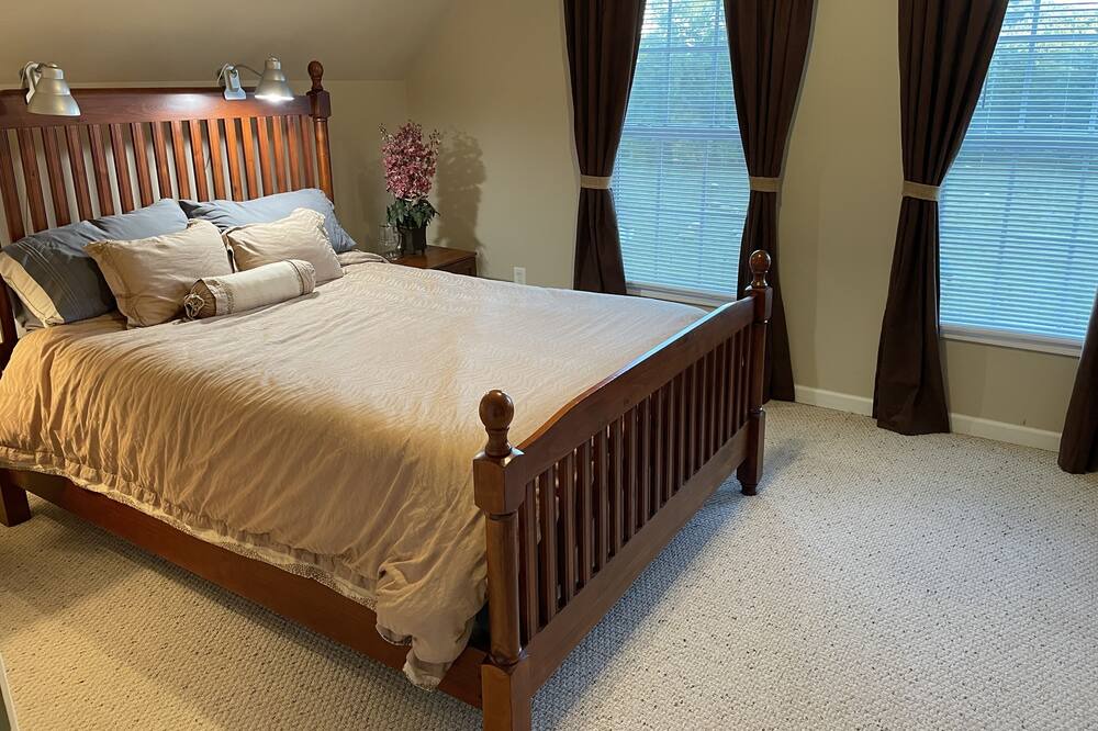 Photo of Bedroom in Gaithersburg