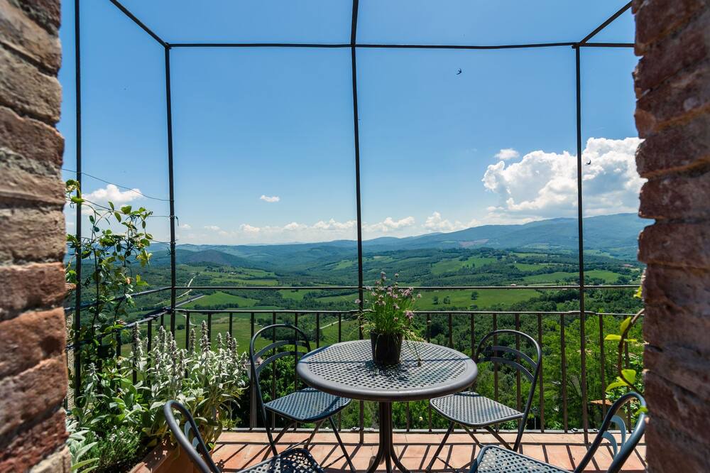 Photo of Patio Balcony in Montecastelli