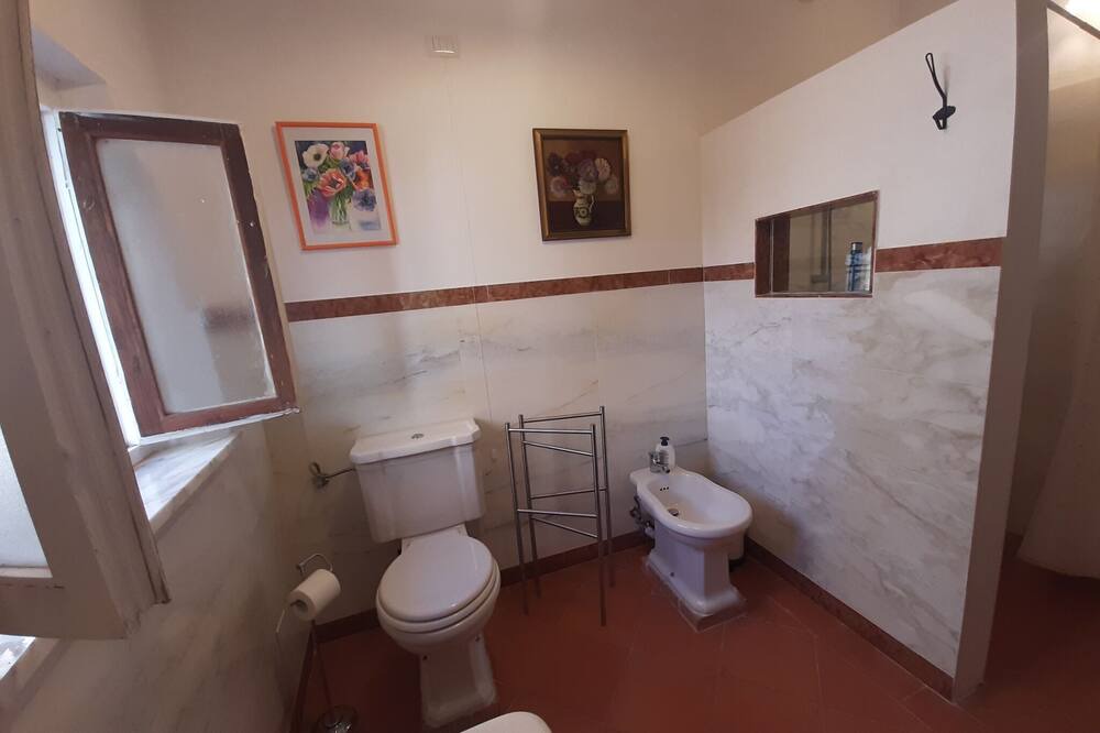Photo of Bathroom in Montecastelli