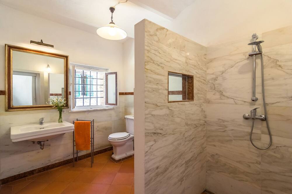 Photo of Bathroom in Montecastelli