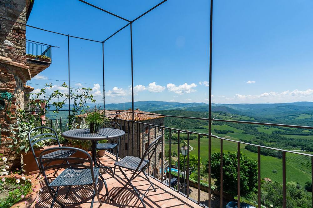 Photo of Patio Balcony in Montecastelli