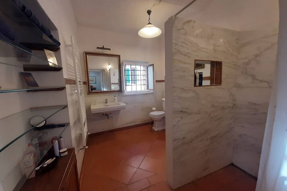 Photo of Bathroom in Montecastelli
