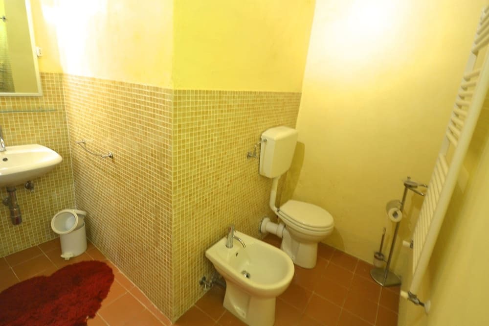 Photo of Bathroom in Montecastelli