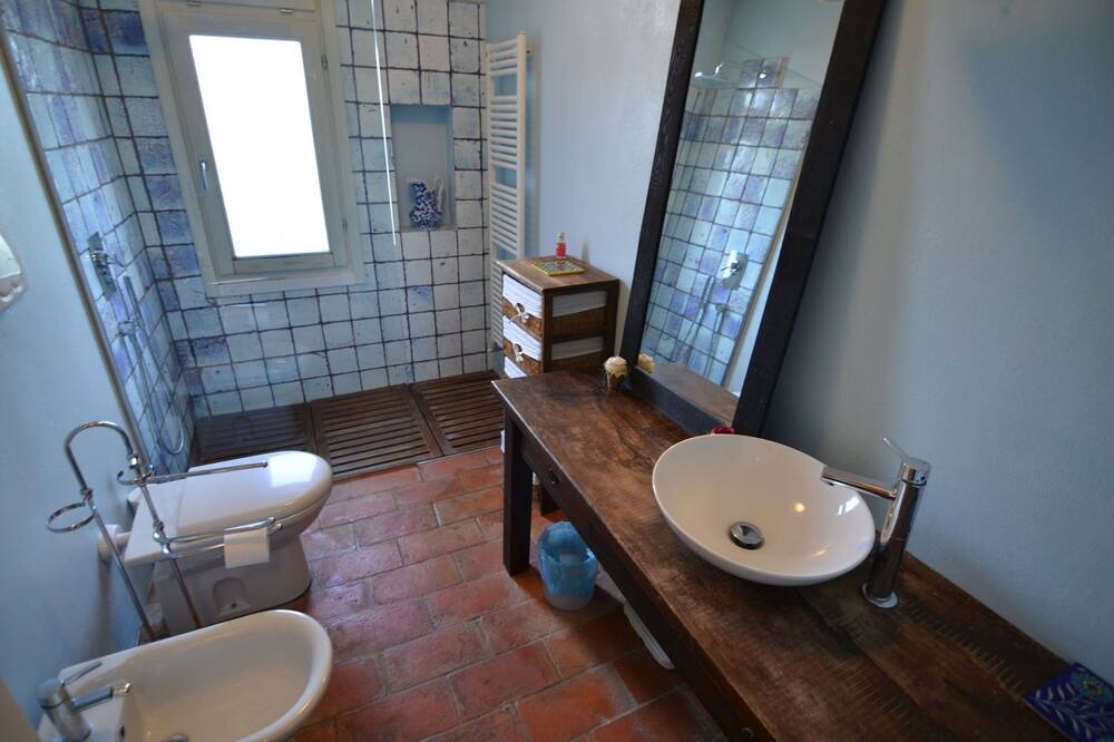 Photo of Bathroom in Passano
