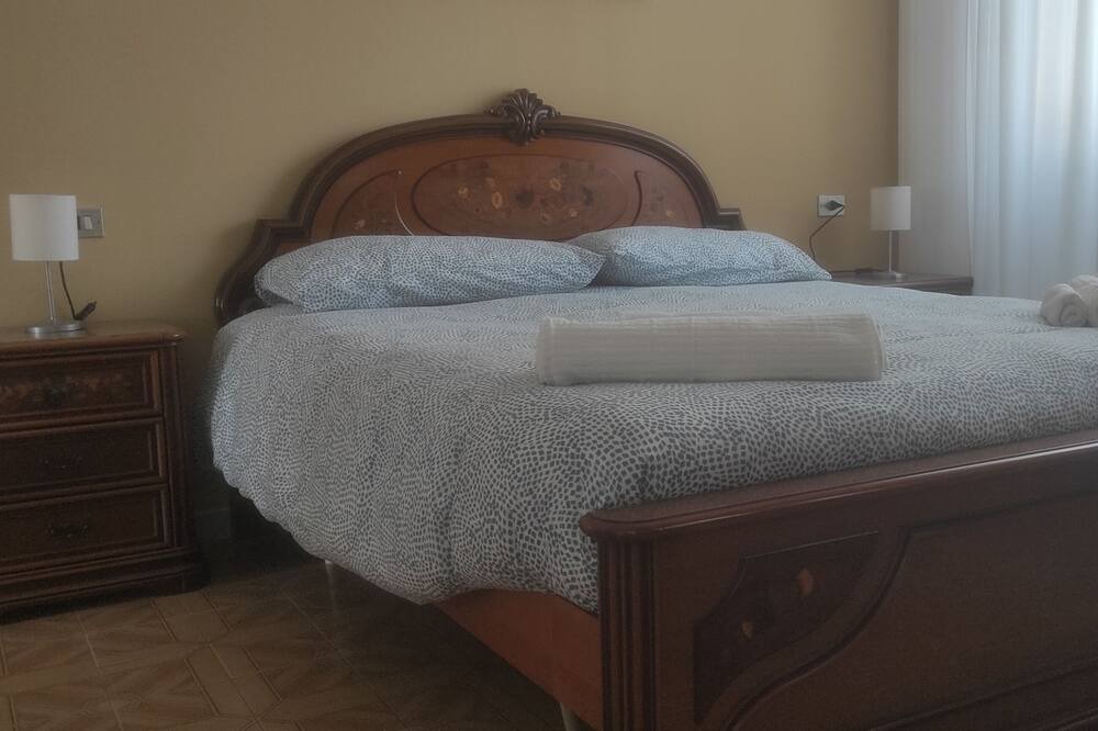 Photo of Bedroom in Alba