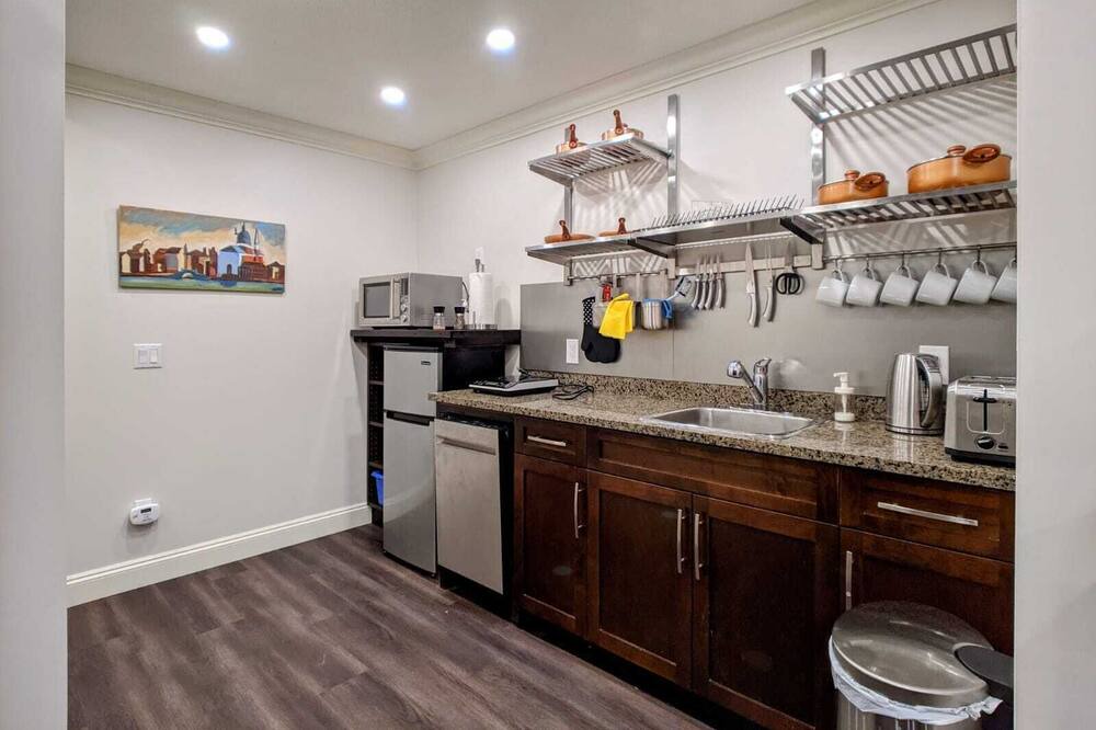 Photo of Kitchen in Canyon Heights