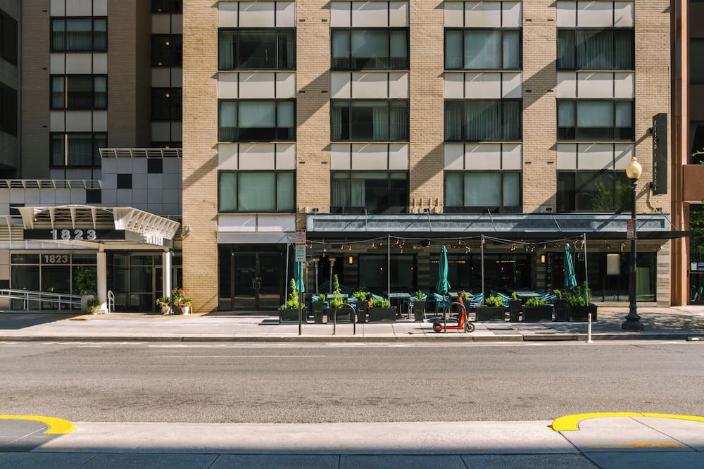 Photo of Outdoor in Connecticut Ave - K Street