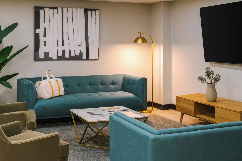 Photo of Livingroom in Connecticut Ave - K Street