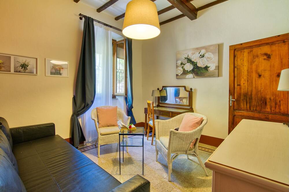 Photo of Bedroom in Castel Focognano
