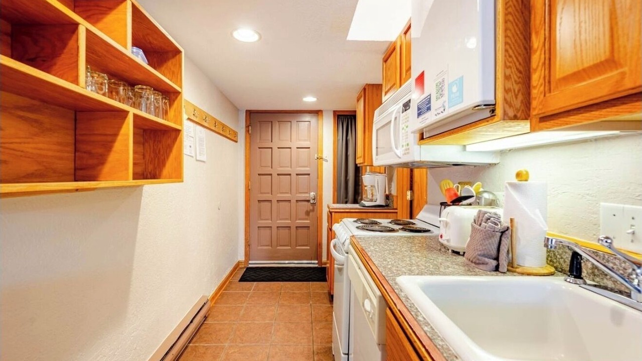 Photo of Kitchen in Four O'Clock
