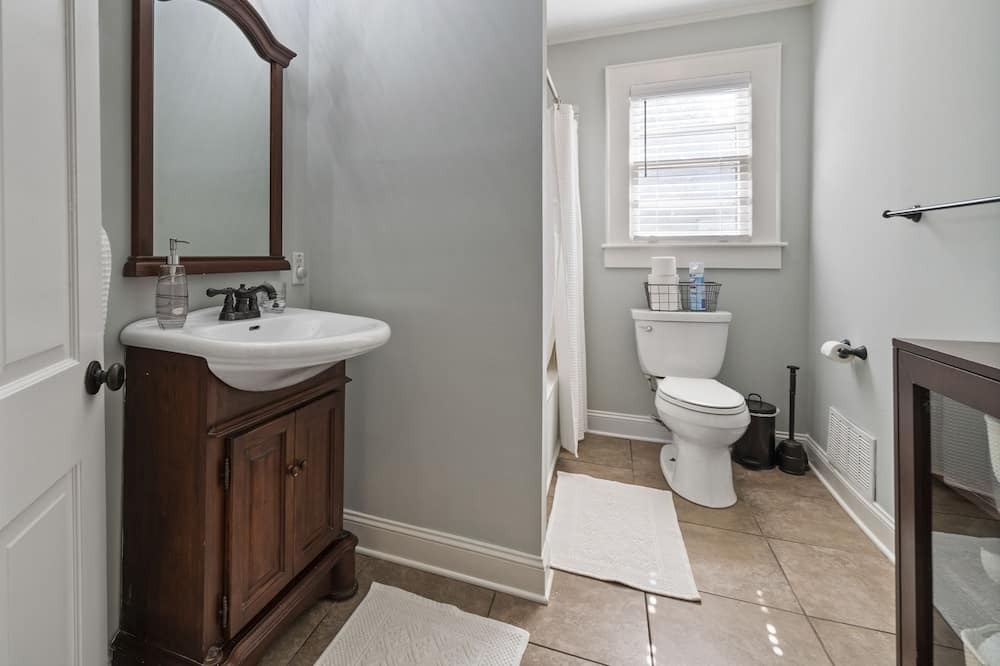 Photo of Bathroom in Plaza Midwood
