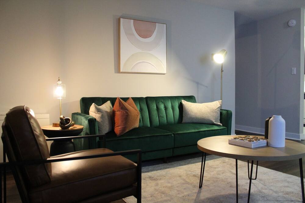 Photo of Livingroom in Downtown
