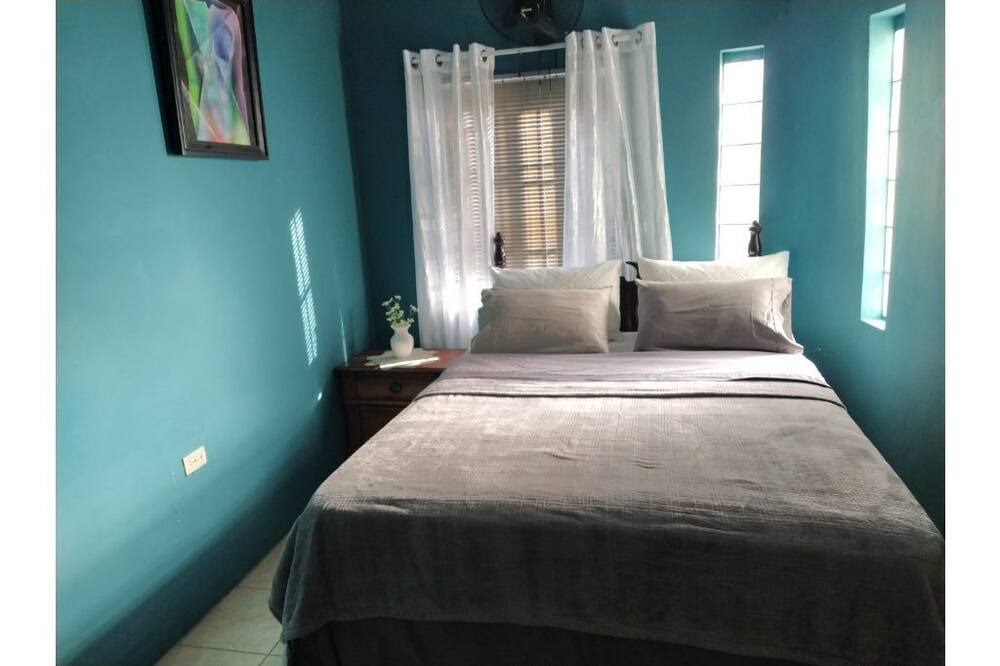 Photo of Bedroom in Porus