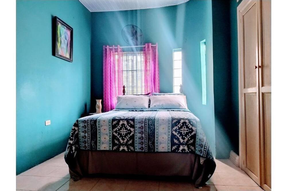 Photo of Bedroom in Porus