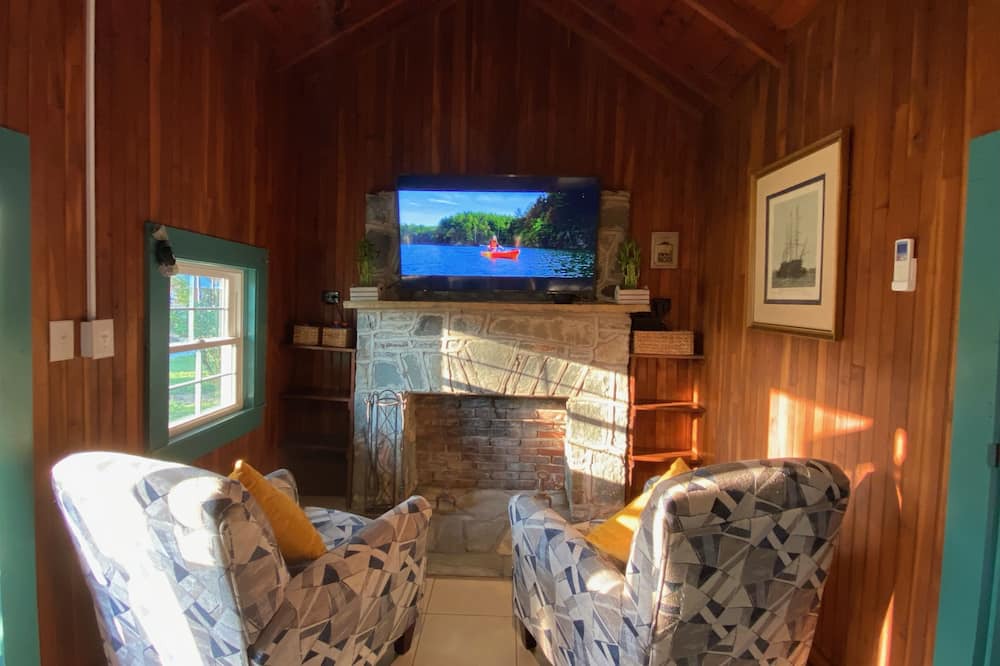 Photo of Livingroom in Wilkesboro