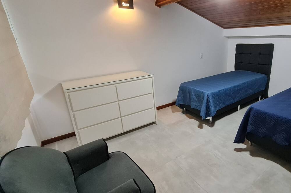 Photo of Bedroom in Caieira
