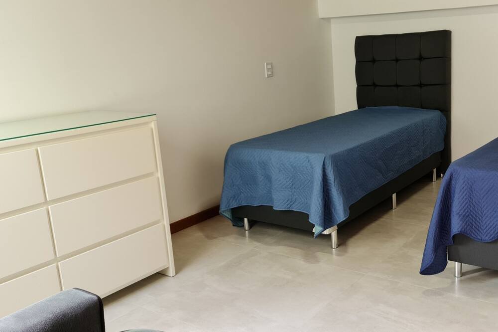 Photo of Bedroom in Caieira