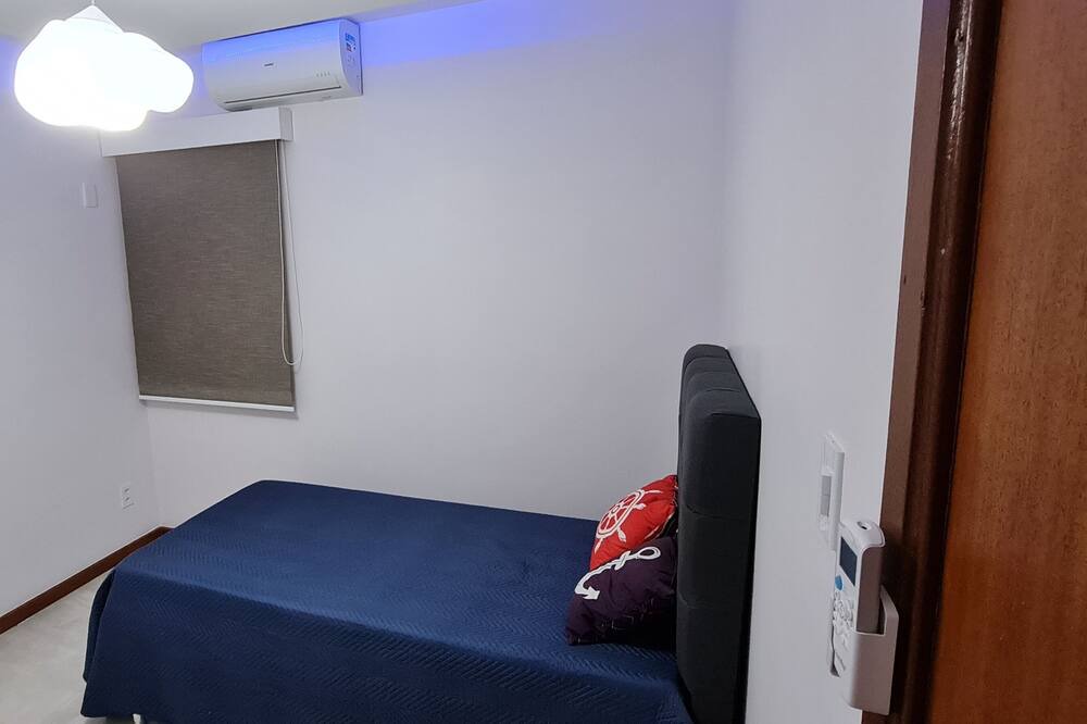 Photo of Bedroom in Caieira
