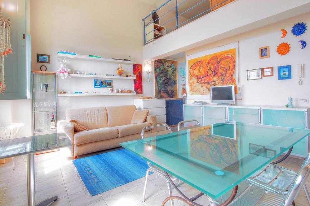 Photo of Livingroom in Calambrone